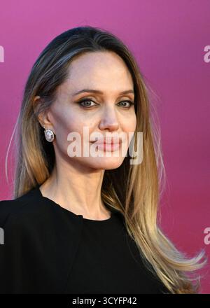 Rom, Italien. Oktober 2025. Angelina Jolie besucht den Film „Couture“ auf dem 20. Rom Film Festival am 18. Oktober 2025 in Rom. Foto: Eric Vandeville/ABACAPRESS.COM Credit: Abaca Press/Alamy Live News Stockfoto