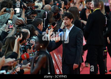 Rom, Italien. Oktober 2025. Louis Garrel besucht den Film „Couture“ auf dem 20. Rom Film Festival am 18. Oktober 2025 in Rom. Foto: Eric Vandeville/ABACAPRESS.COM Credit: Abaca Press/Alamy Live News Stockfoto