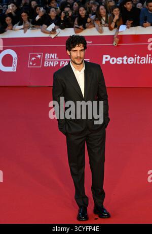 Rom, Italien. Oktober 2025. Louis Garrel besucht den Film „Couture“ auf dem 20. Rom Film Festival am 18. Oktober 2025 in Rom. Foto: Eric Vandeville/ABACAPRESS.COM Credit: Abaca Press/Alamy Live News Stockfoto