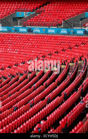 Wembley Stadium, London, Großbritannien. Oktober 2025. NFL UK Football, Los Angeles Rams gegen Jacksonville Jaguars; eine detaillierte Ansicht der Tribüne im Wembley Stadium Credit: Action Plus Sports/Alamy Live News Stockfoto