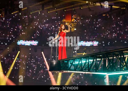 Andrea Berg in der TV-Show Schlagerbooom 2025 - alles funkelt! Alles glitzert!“ In der Dortmunder Westfalenhalle. Dortmund, 18.10.2025 Stockfoto