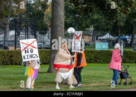 No Kings Rally, Greenville Michigan, USA, 18. Oktober 2025 Stockfoto