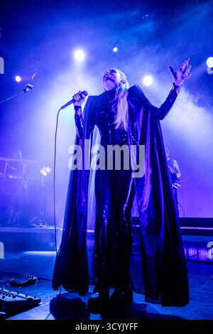 Kopenhagen, Dänemark. Oktober 2025. Der färöische Sänger, Songwriter und Musiker Eivor gibt ein Live-Konzert in Poolen Kopenhagen. Stockfoto