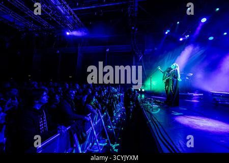 Kopenhagen, Dänemark. Oktober 2025. Der färöische Sänger, Songwriter und Musiker Eivor gibt ein Live-Konzert in Poolen Kopenhagen. Stockfoto