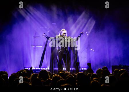 Kopenhagen, Dänemark. Oktober 2025. Der färöische Sänger, Songwriter und Musiker Eivor gibt ein Live-Konzert in Poolen Kopenhagen. Stockfoto