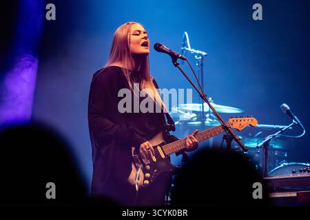 Kopenhagen, Dänemark. Oktober 2025. Der färöische Sänger, Songwriter und Musiker Elinborg gibt ein Live-Konzert in Poolen Kopenhagen. Stockfoto