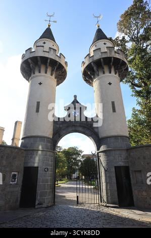 Powis Gateway, heute Eigentum der University of Aberdeen, wurde Anfang der 1830er Jahre von der Familie Leslie erbaut und nutzte Profite aus der Sklaverei in Jamaika. Stockfoto