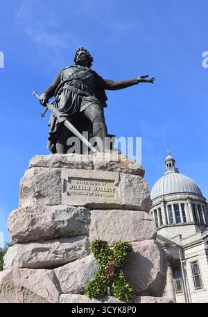 Die Statue von Braveheart William Wallace, einem schottischen Ritter, einer der wichtigsten Führer während des ersten schottischen Unabhängigkeitskrieges, wurde 1305 gefangen genommen. Stockfoto