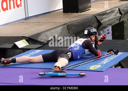 München, Deutschland. Oktober 2025. Biathlon, IBU Biathlon Loop One Festival 2025, 19.10.2025, Season Opening, Men Super Sprint Final Image: Schooting Fratzscher, Lucas (GER, #15) Credit: dpa/Alamy Live News Stockfoto