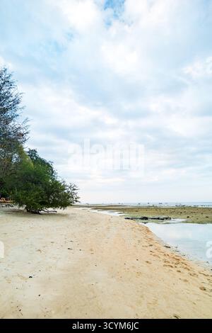 Wunderschöner Sonnenuntergang auf Gili Island, Gili Air, in Lombok, Bali, Indonesien Stockfoto