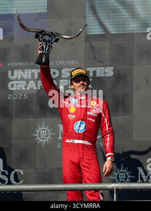 Austin, USA. Oktober 2025. Charles Leclerc (MCO), Scuderia Ferrari HP, Platz 16 auf dem Podium beim Grand Prix 2025 der Vereinigten Staaten, Formel 1-Meisterschaft in Austin, USA, 19. Oktober 2025 Credit: Independent Photo Agency/Alamy Live News Stockfoto