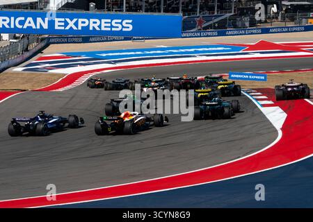 Austin, Usa. Oktober 2025. Das Spiel wird vom ersten Turn der ersten Runde des Grand Prix der Vereinigten Staaten auf dem Circuit of the Americas in Austin, Texas, am Sonntag, den 19. Oktober 2025 gesehen. Foto: Greg Nash/UPI Credit: UPI/Alamy Live News Stockfoto