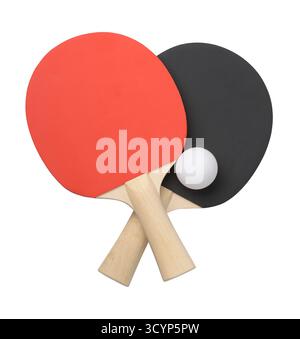 Vorderansicht von zwei Ping-Pong-Schlägern und Ball isoliert auf weiß Stockfoto