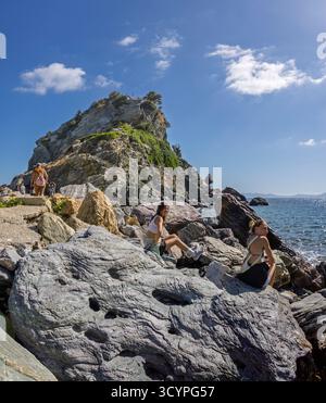 Agios Loannis Kapelle auf Skopelos, eine beliebte Touristenattraktion, die durch den Mamma Mia Film berühmt wurde. Skopelos ist eine griechische Insel in der westlichen Ägäis Stockfoto