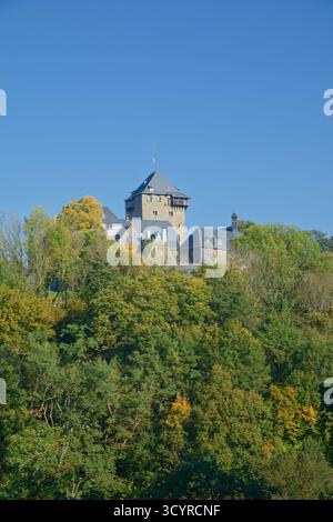 Blick auf die Burg, ein Wahrzeichen der Stadt Solingen, Bergisches Land, Nordrhein-Westfalen, Deutschland Stockfoto
