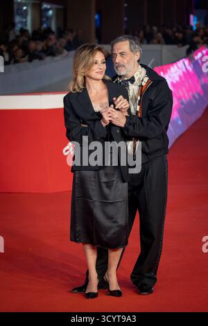 Rom, Italien - 18. Oktober 2025: Jasmine Trinca und Filippo Timi nehmen am roten Teppich „Gli Occhi degli Altri“ während des 20. Rom Film Festivals im Auditorium Parco Della Musica teil. Stockfoto