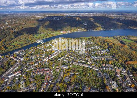 Luftbild, Ortsansicht Ortsteil Werden, Baldeneysee mit Stauwehr RWE Wasserkraftwerk Baldeney, Golfplatz Golfriege ETUF e.V. und Tennisplätze, herbstliche Bäume an der Freiherr-vom-Stein-Straße, Werden, Essen, Ruhrgebiet, Nordrhein-Westfalen, Deutschland ACHTUNGxMINDESTHONORARx60xEURO *** Luftsicht, Ortsteil Werden, Baldeneysee mit Wehr RWE Wasserkraftwerk Baldeney, Golfplatz Golfriege ETUF e V und Tennisplätze, Herbstbäume bei Freiherr vom Stein Straße, Werden, Essen, Ruhrgebiet, Nordrhein-Westfalen, Deutschland ATTENTIONxMINDESTHONORARx60xEURO Stockfoto