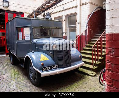 GREENOCK, SCHOTTLAND - 19. August 2024: Das Scottish Fire and Rescue Service Museum bewahrt die Geschichte der Brandbekämpfung in einer restaurierten Feuerwache in der Nähe des Hafens und des Hafens auf Stockfoto