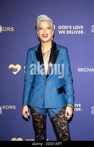 New York, Usa. Oktober 2025. Victoria Brito nimmt an den 19. Jährlichen Golden Heart Awards Teil, die God's Love We Deliver in Cathedral of St. John the Divine fördern. Quelle: SOPA Images Limited/Alamy Live News Stockfoto