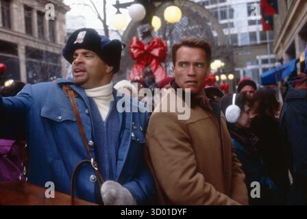 Jingle All the Way Jahr : 1996 USA Regie: Brian Levant Sinbad, Arnold Schwarzenegger Stockfoto