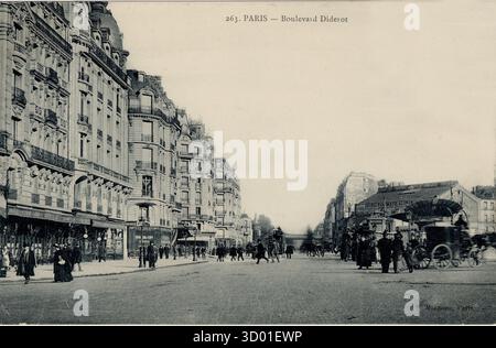 Paris, 12. Arrondissement, Boulevard Diderot französisches Departement : 75 - Region Paris : Ile-de-France Vintage Postkarte. Ende des 19. Bis Anfang des 20. Jahrhunderts Stockfoto