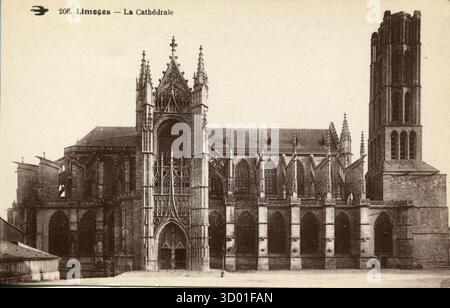 Limoges, Kathedrale französisches Departement : 87 - Region Haute-Vienne : Nouvelle-Aquitaine (früher Limousin) Vintage-Postkarte. Ende des 19. Bis Anfang des 20. Jahrhunderts Stockfoto
