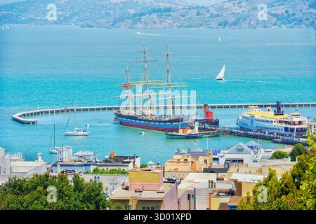 USA, Kalifornien, San Francisco, Blick auf die Bucht von San Francisco und Alcatraz Island Stockfoto