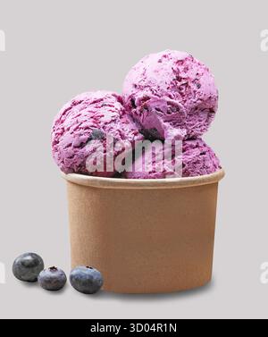 Blaubeereis auf grauem Hintergrund Stockfoto
