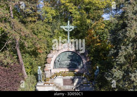 Tschenstochau, Polen - 18. Oktober 2024: Stationen des Kreuzes, einer der Stationen zeigt, dass Jesus im Grab, Jasna Gora Mona, liegt Stockfoto