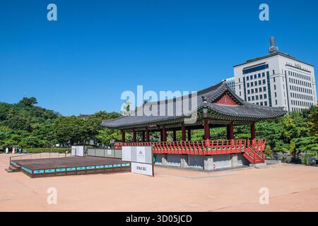 Namsangol Hanok Village: Cheounugak Pavillion. Seoul, Südkorea Stockfoto