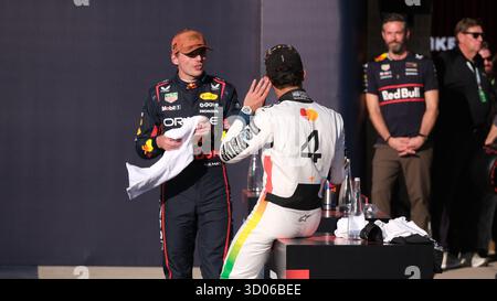 Austin, Tx, USA. Oktober 2025. Oktober 2025: Max Verstappen #1 beim F1 2025 Grand Prix der Vereinigten Staaten in Austin, Texas. Jason Pohuski/BMR (Credit Image: © Jason Pohuski/BMR via ZUMA Press Wire) NUR REDAKTIONELLE VERWENDUNG! Nicht für kommerzielle ZWECKE! Stockfoto