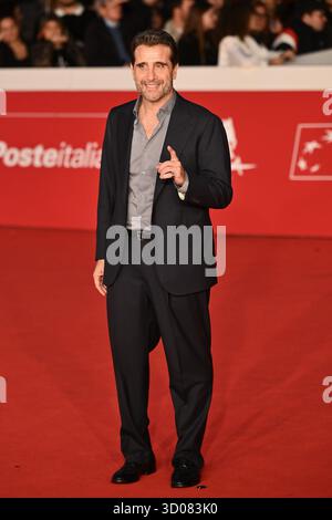 Ivan Castiglione besucht den roten Teppich des 20. Rom Film Festivals im Auditorium Parco Della Musica am 21. Oktober 2025 in Rom Stockfoto