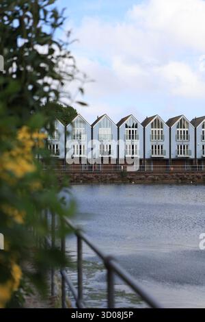 Chichester Canal Basin, am Wasser gelegen, beherbergt Chichester West Sussex UK Stockfoto