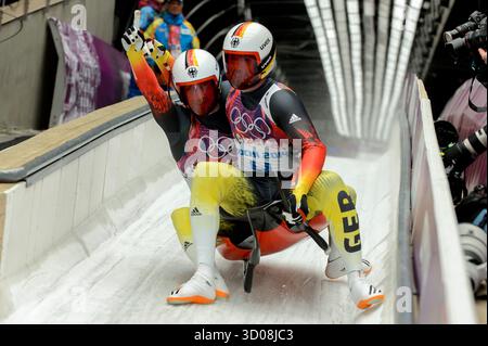 Tobias Wendl und Tobias Arlt Olympiasieger Goldmedaillengewinner Luge Rodeln Doppelsitzer Doppelsitzer olympische Winterspiele 2014 sochi olympische Spiele in Sochi sotchi 2014 © diebilderwelt / Alamy Stock Stockfoto