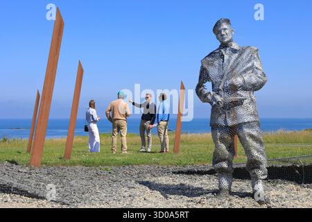 Frankreich, Calvados (14), Arromanches-les-Bains, Garden of Remembrance (D-Day Garden) gewidmet britischen Soldaten, die an den Landungen in der Normandie teilgenommen haben, Tour angeboten von Normandie Insiders Stockfoto