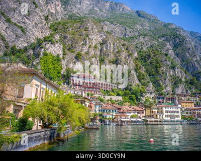 Limone sul Garda, Gardasee, Brescia, Lombardei, Dolomiten, Alpen, Norditalien, Italien, Europa Stockfoto