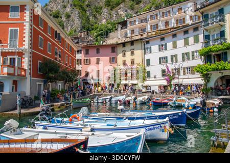 Limone sul Garda, Gardasee, Brescia, Lombardei, Dolomiten, Alpen, Norditalien, Italien, Europa Stockfoto