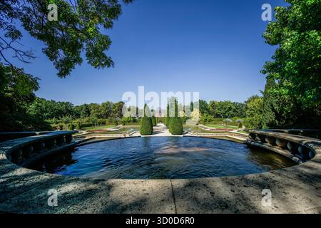 Schlosspark Arcen, Panoramablick über das Rosarium und das Schloss, Arcen, Venlo, Niederlande Stockfoto