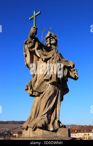Die Brücke st. Johannes von Nepomuk an der Alten Mainbrücke, Würzburg, Niederfranken, Bayern, Deutschland Stockfoto