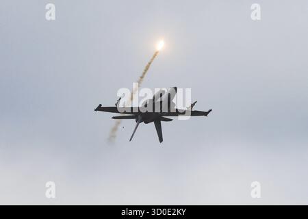 MELBOURNE, AUSTRALIEN - 29. MÄRZ: RAAF FA-18F Super Hornet wurde während der Avalon Airshow 2025 am Avalon Airport am 29. März 2025 in Melbour gesehen Stockfoto