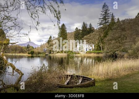 Blick vom Loch ARD auf Ben Lomond in der Ferne Stockfoto
