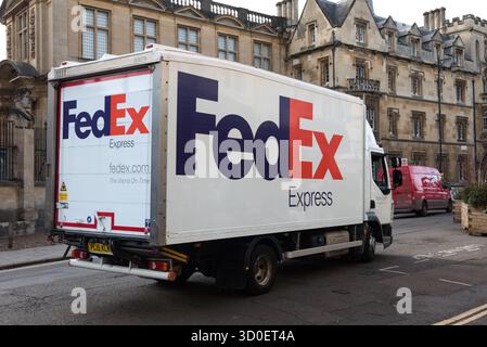FedEx UK Lieferwagen Stockfoto