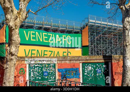 Das Äußere des Stadio Pier Luigi Penzo Fußballplatzes, Heimstadion des FC Venezia auf der Isola Sant'Elena, Venedig, Italien Stockfoto