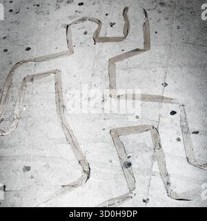 Totleiterlinie auf dem Boden mit Scotch Tape. Tatortkonzept. Stockfoto