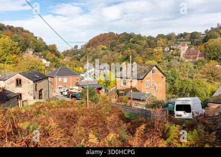 Herbst im Forest of Dean Village von Lydbrook, Gloucestershire, England Großbritannien Stockfoto