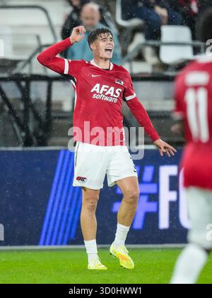 Alkmaar, Niederlande. Oktober 2025. ALKMAAR, NIEDERLANDE - 23. OKTOBER: Wouter spricht AZ Alkmaar während des UEFA Conference League 2025/26 League Phase MD2 Spiels zwischen AZ Alkmaar und Slovan Bratislava im AFAS Stadion am 23. Oktober 2025 in Alkmaar, Niederlande. (Foto von Ed van de Pol/Orange Pictures) Credit: Orange Pics BV/Alamy Live News Stockfoto