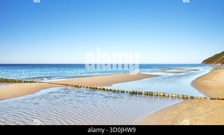 Foto von einem Strand an der Ostsee in Miedzyzdroje, Polen. Stockfoto
