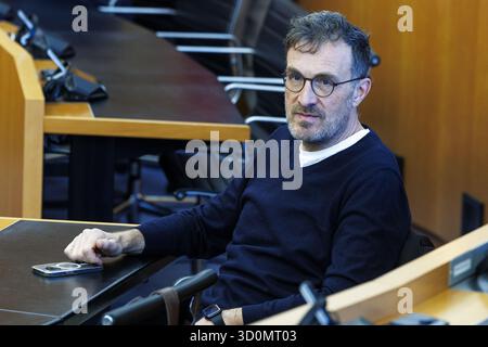 Brüssel, Belgien Oktober 2025. Vooruit.brussels Pascal Smet, dargestellt während der Eid-Zeremonie von de Smedt, Nachfolger von Minister Gatz in der Regierung der Region Brüssel-Hauptstadt, Freitag, den 24. Oktober 2025 in Brüssel. BELGA FOTO NICOLAS MAETERLINCK Credit: Belga News Agency/Alamy Live News Stockfoto