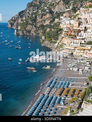 Positano - Amalfiküste - die Stadt mit der Küste und dem Strand Stockfoto