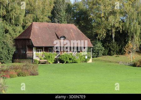 The Pavilion (Second Hand Book Shop), Leeds Castle, Maidstone, Kent, England Stockfoto